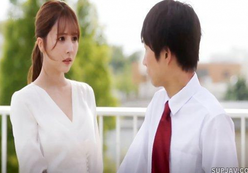 Nam sinh mặt ngây ngô được cô giáo xinh đẹp muốn yêu